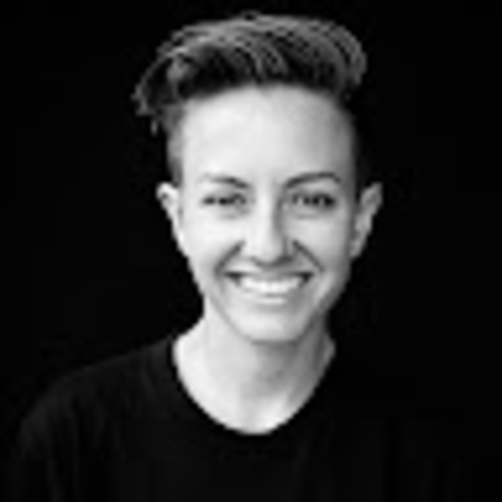 Meet your Posher, Hollie